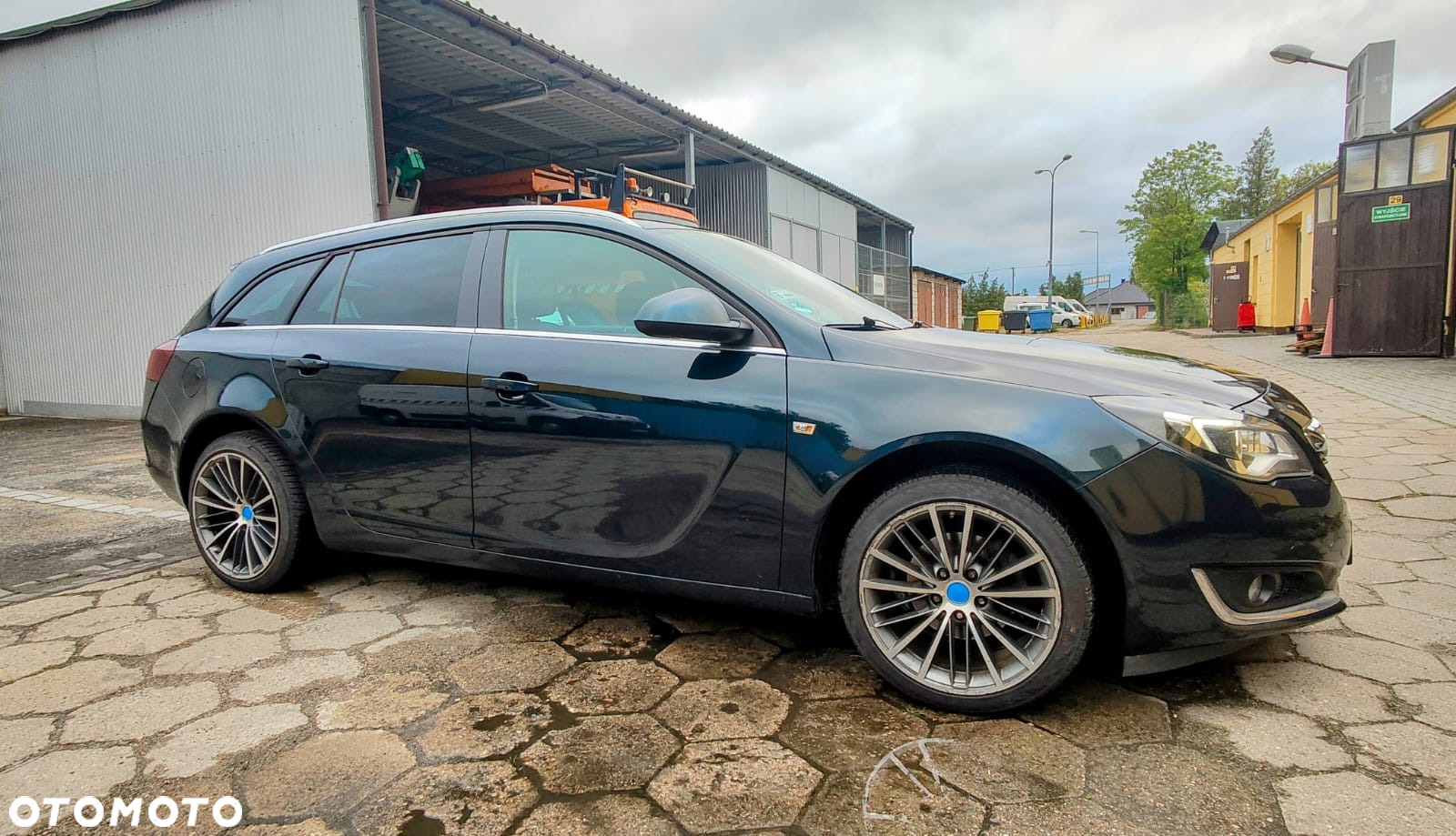 Opel Insignia 1.4 Turbo Sports Tourer ecoFLEXStart/Stop Design Edition - 2
