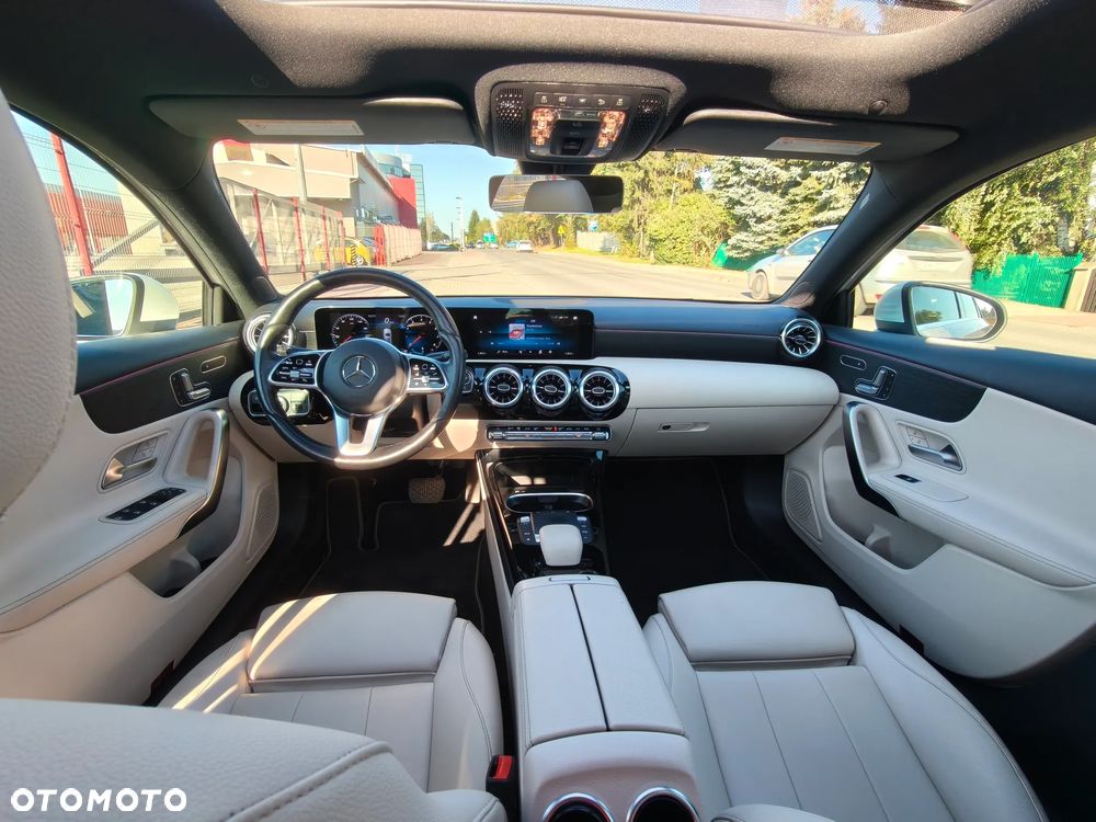 Mercedes-Benz Klasa A 250 4-Matic 7G-DCT - 12
