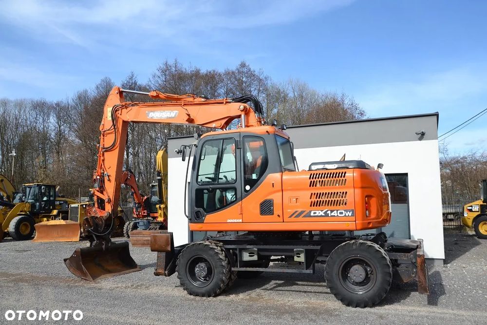 Doosan DX 140 W - 5