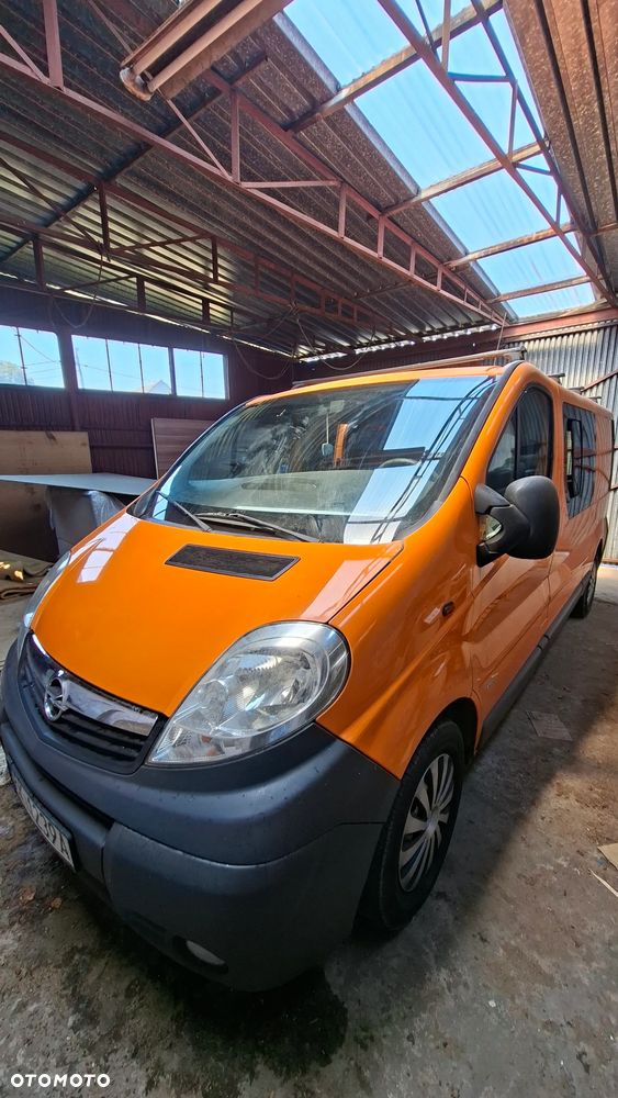 Opel Vivaro - 8