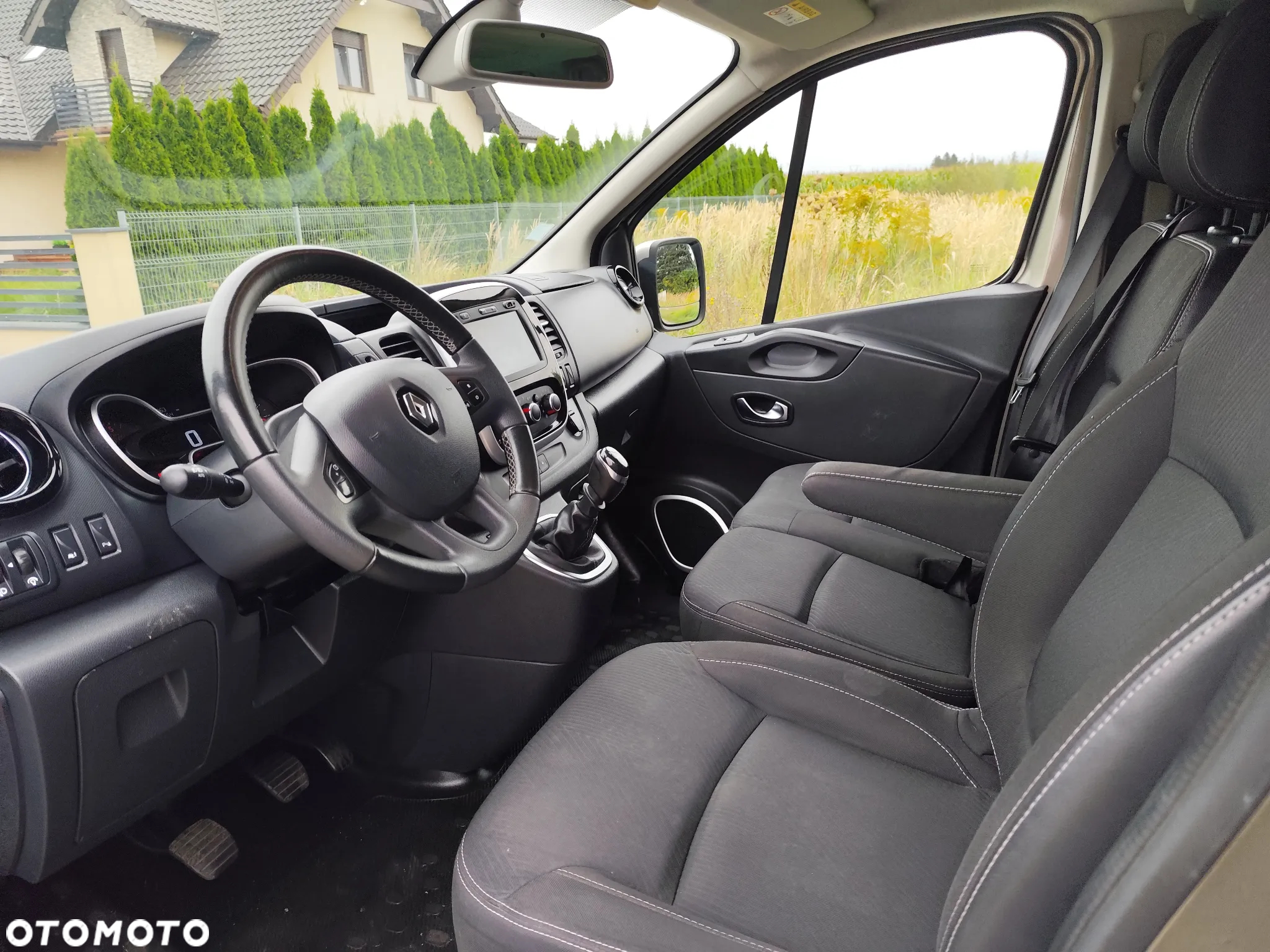 Renault Trafic Grand SpaceClass 2.0 dCi - 20