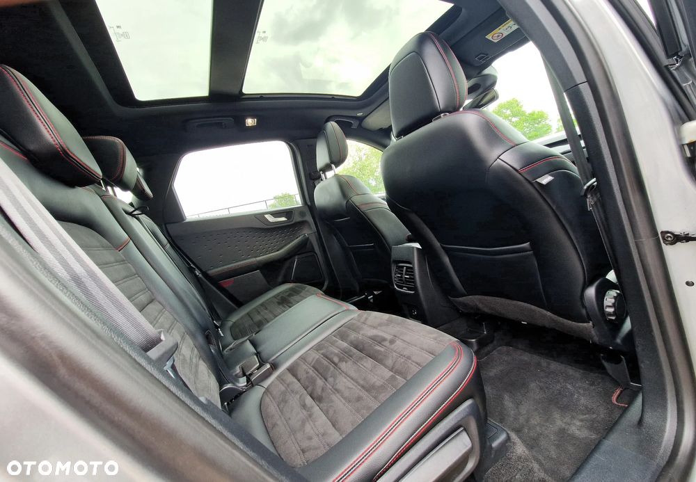 Ford Kuga 2.0 TDCi 4x2 ST-Line - 22