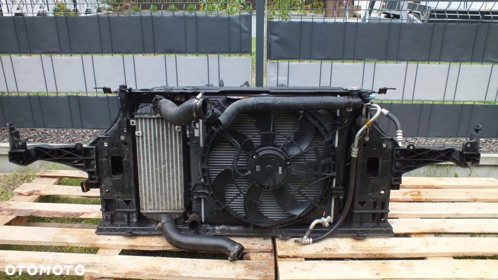 Przód zderzak maska Hyundai I40  NKA - 17