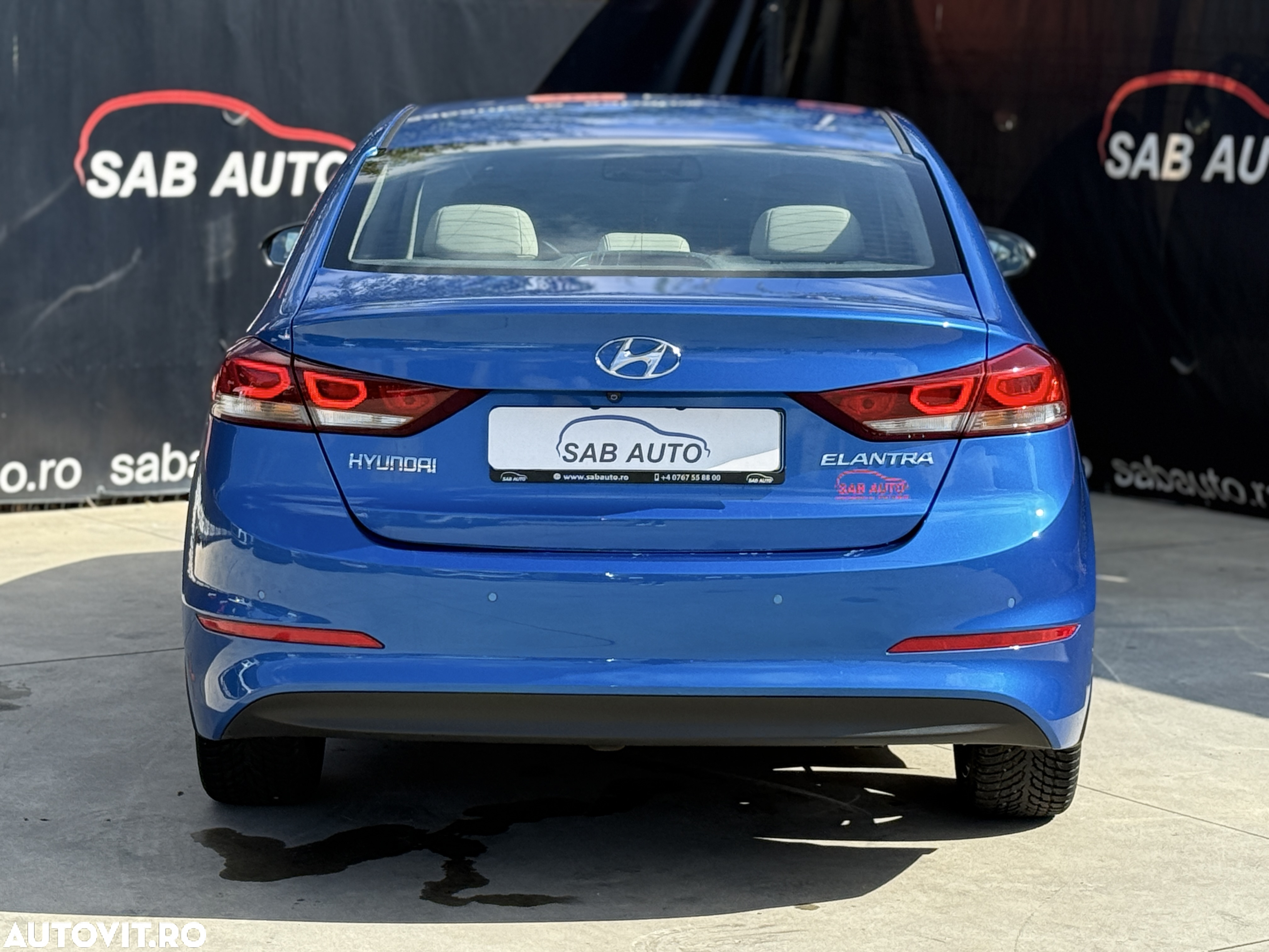 Hyundai Elantra 1.6 CRDI 7DCT Exclusive - 18