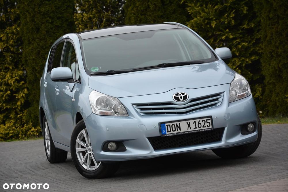 Toyota Verso 2.0 D-4D Premium - 2
