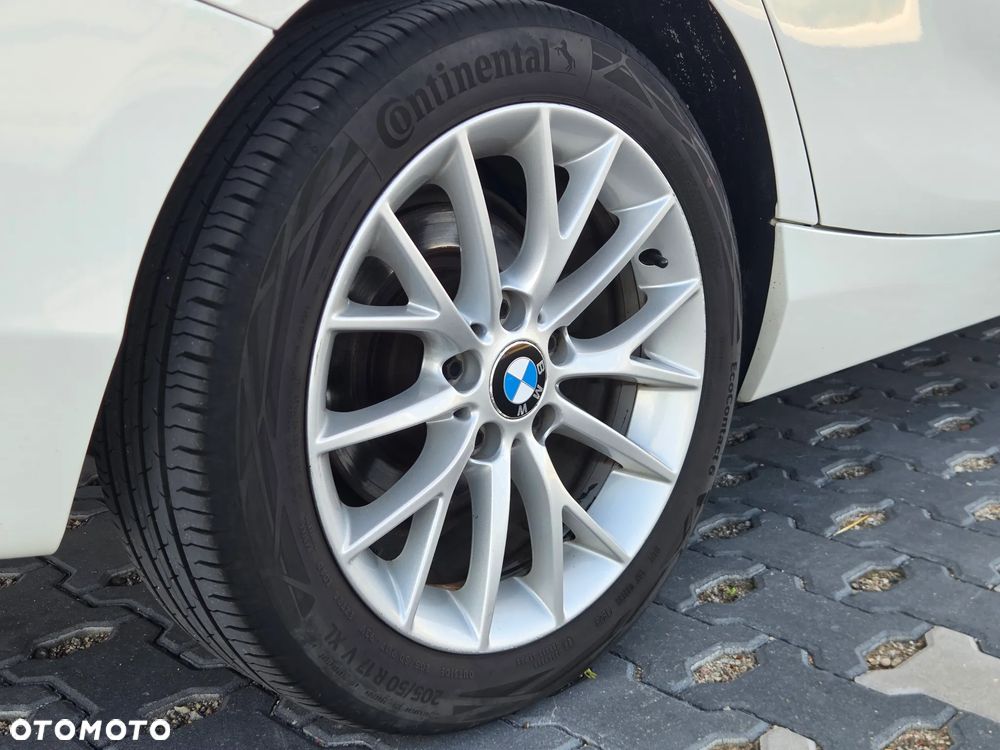 BMW Seria 1 116d - 11