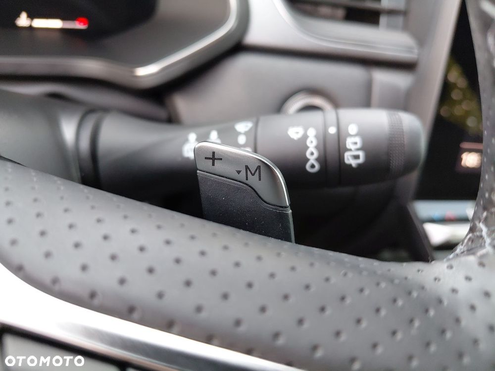 Renault Captur 1.3 TCe mHEV Techno EDC - 28