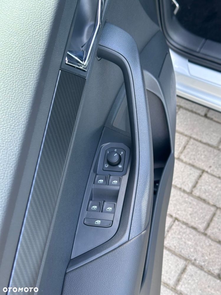 Skoda Karoq 1.5 TSI ACT Sportline DSG - 11