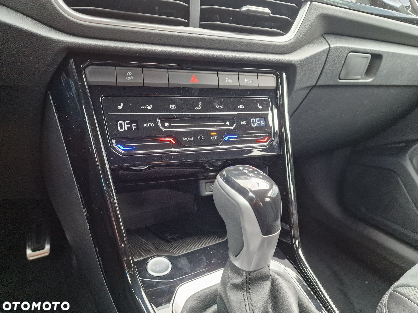 Volkswagen T-Roc 1.5 TSI R-Line DSG - 17
