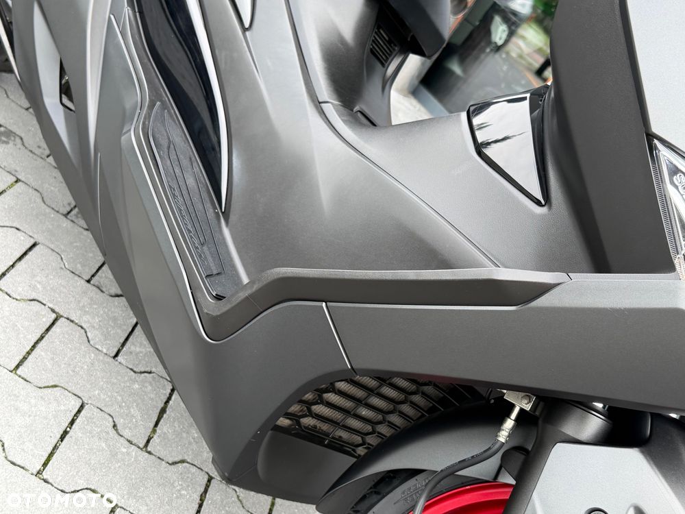 Suzuki Burgman - 22