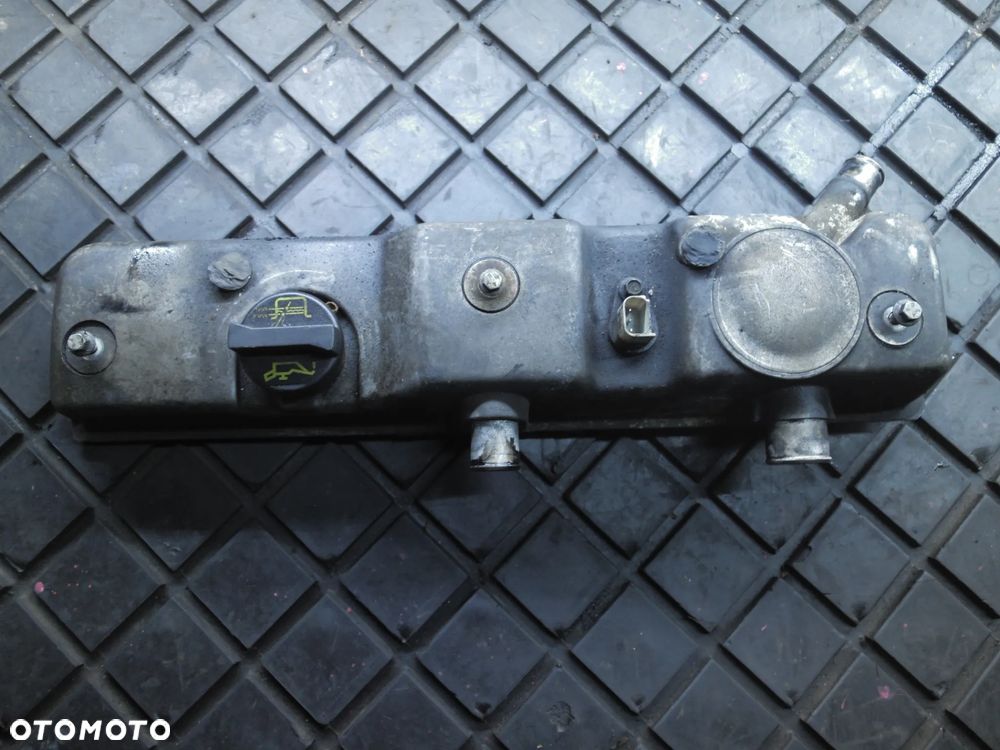 Pokrywa zaworów Ford Transit Connect 1S4Q6K271AD POSIADAM 2 SZT - 3