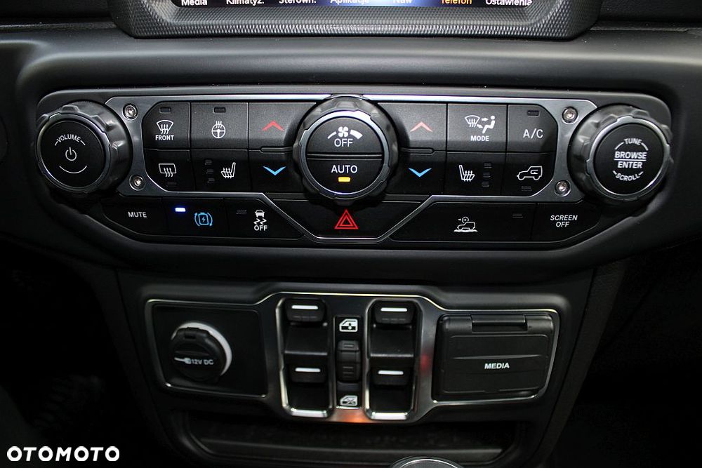 Jeep Wrangler 2.0 4xe Plug-In Hybrid Softtop Sahara - 29