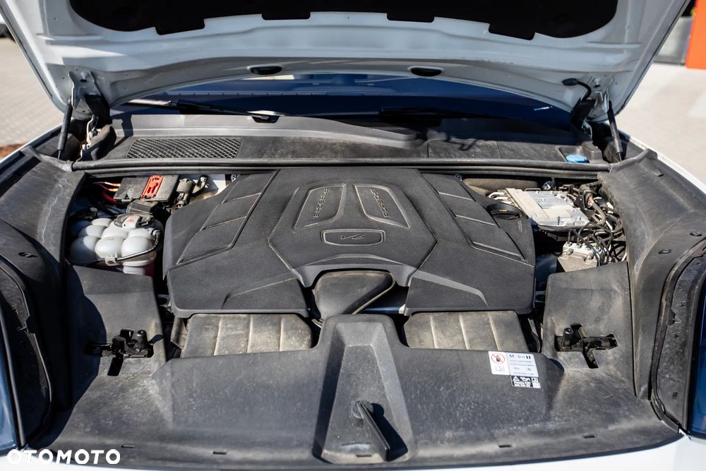 Porsche Cayenne - 25