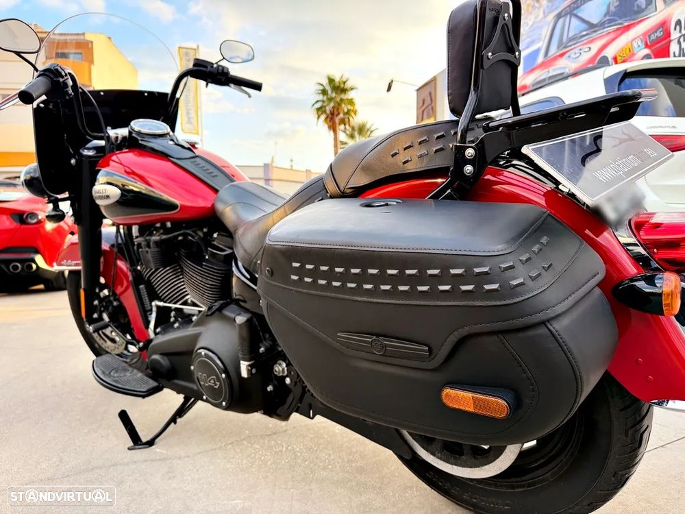 Harley-Davidson Heritage Softail Classic - 14