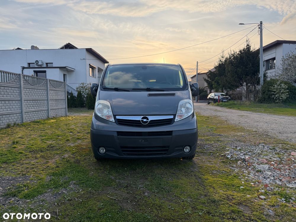 Opel Vivaro - 2