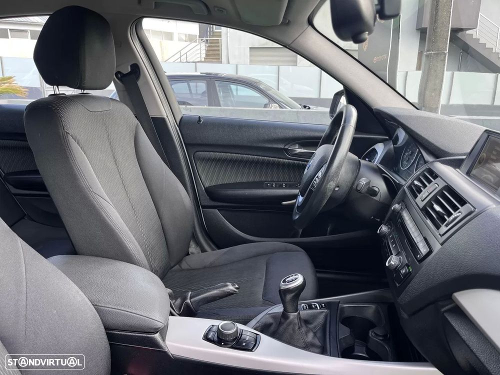 BMW 116 d Sport Line - 52