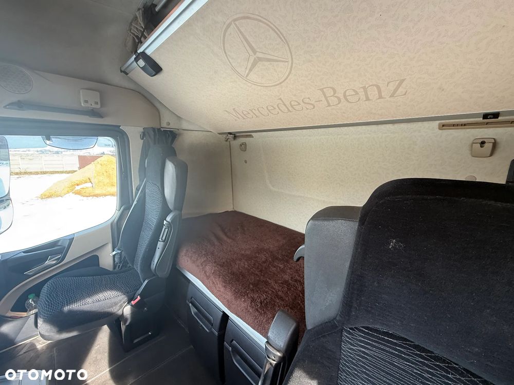 Mercedes-Benz Actros - 14