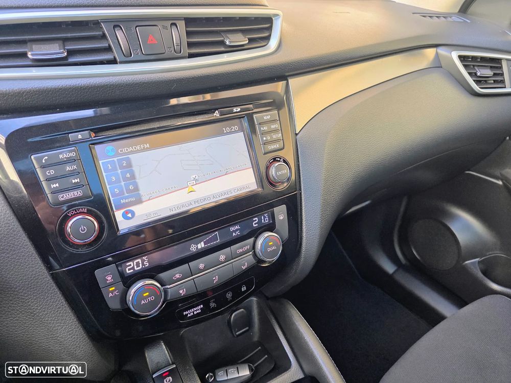 Nissan Qashqai 1.5 dCi N-Connecta Led - 42