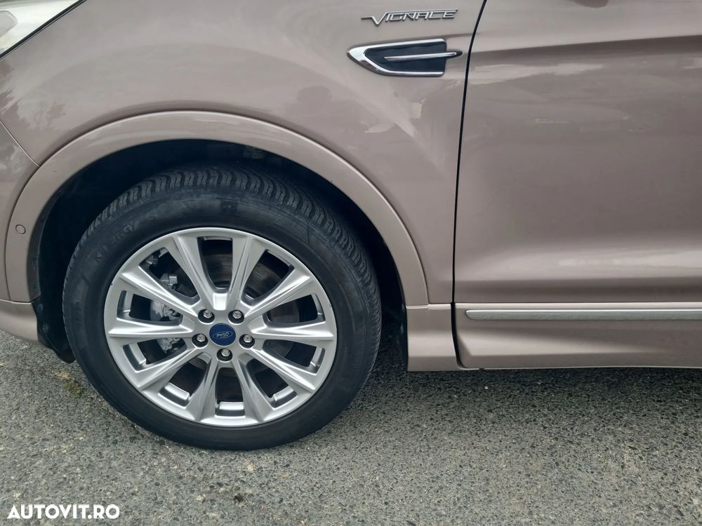 Ford Kuga 2.0 TDCi 4x4 Aut. Vignale - 14