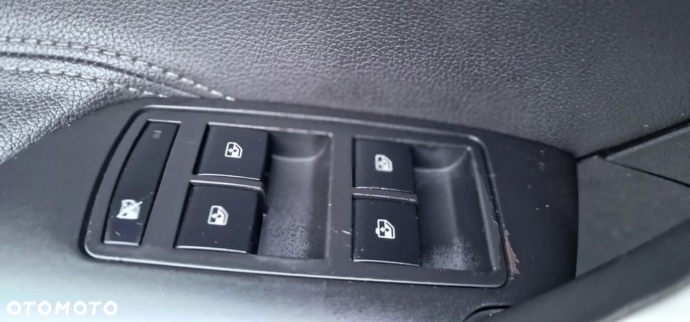 Opel Insignia 2.8 V6 Turbo 4x4 Cosmo - 30