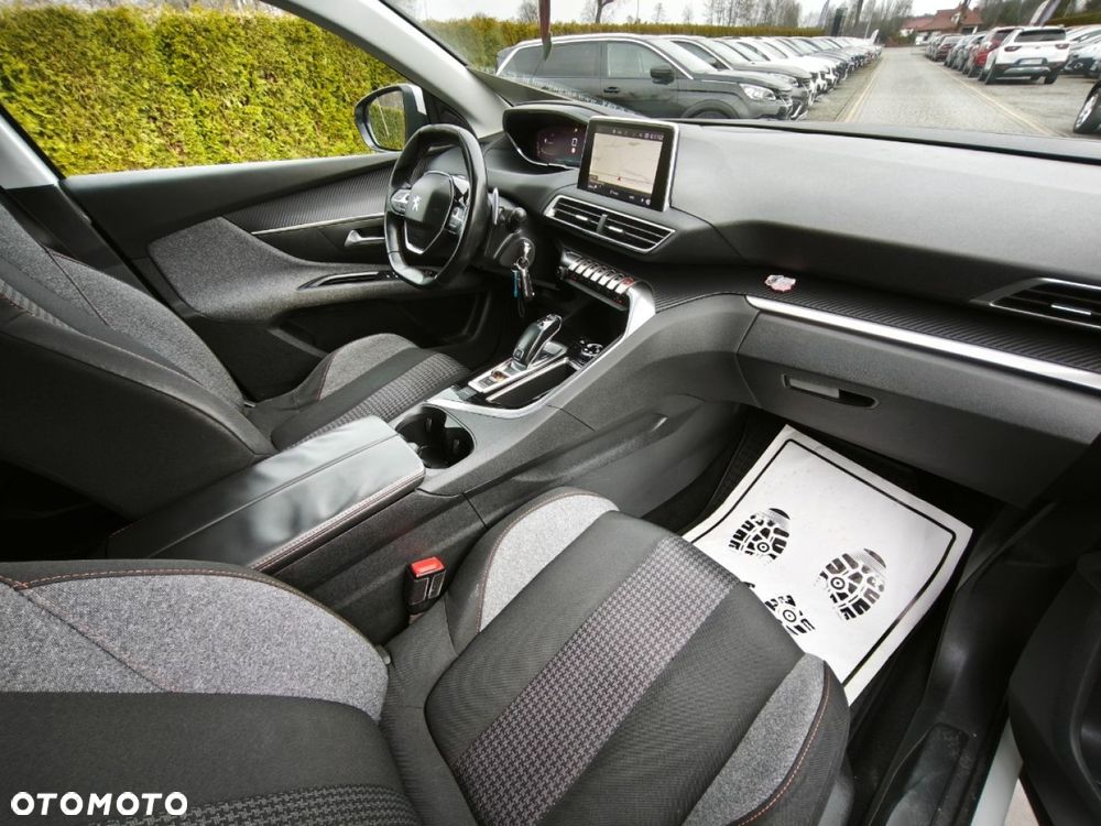 Peugeot 5008 - 9