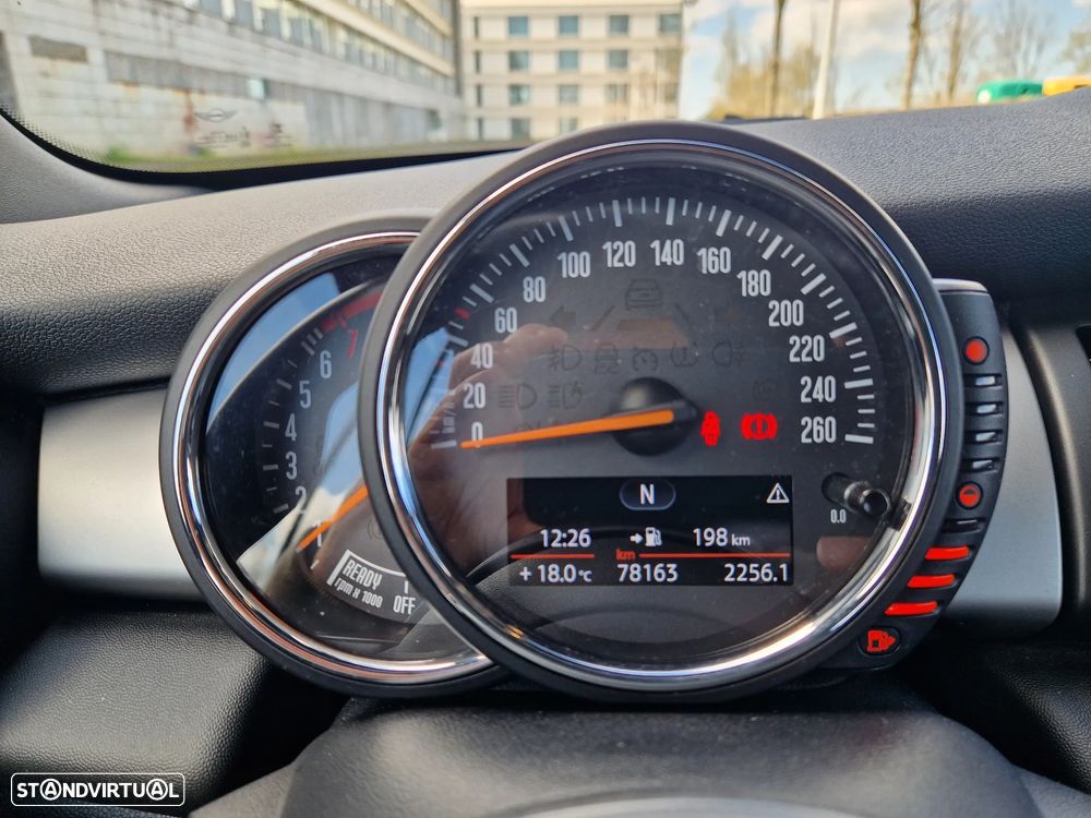 MINI Cabrio Cooper - 28