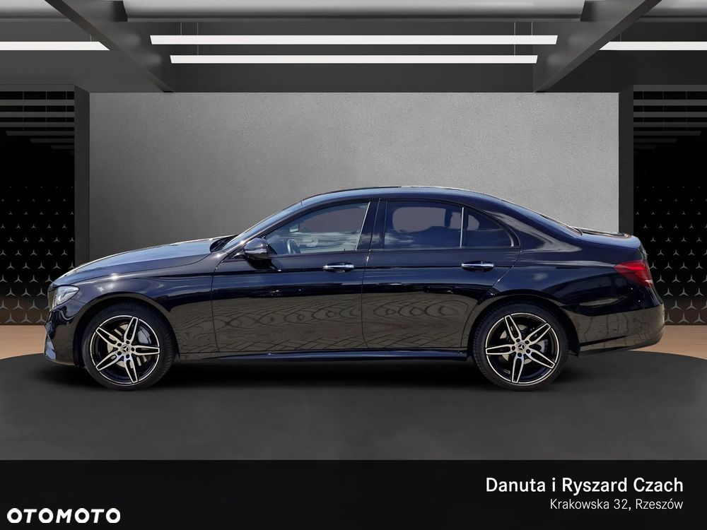 Mercedes-Benz Klasa E 220 d 4-Matic 9G-TRONIC - 2