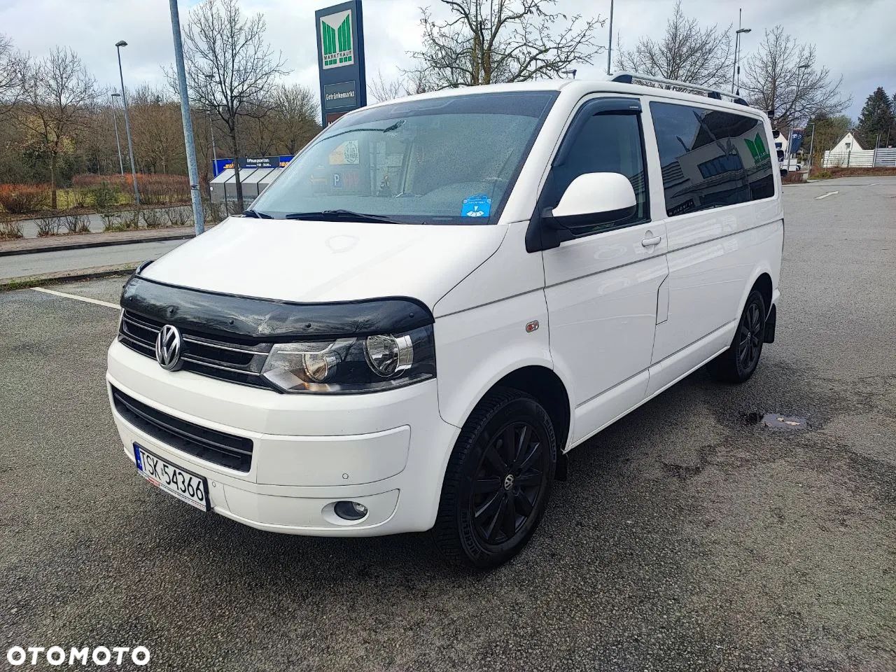 Volkswagen Caravelle - 1