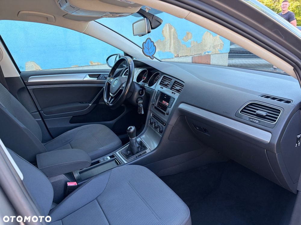 Volkswagen Golf 1.6 TDI (BlueMotion Technology) Comfortline - 28