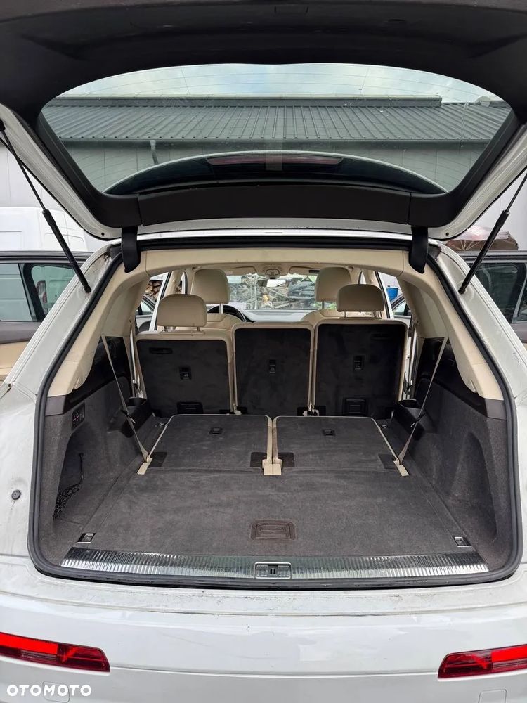Audi Q7 - 2