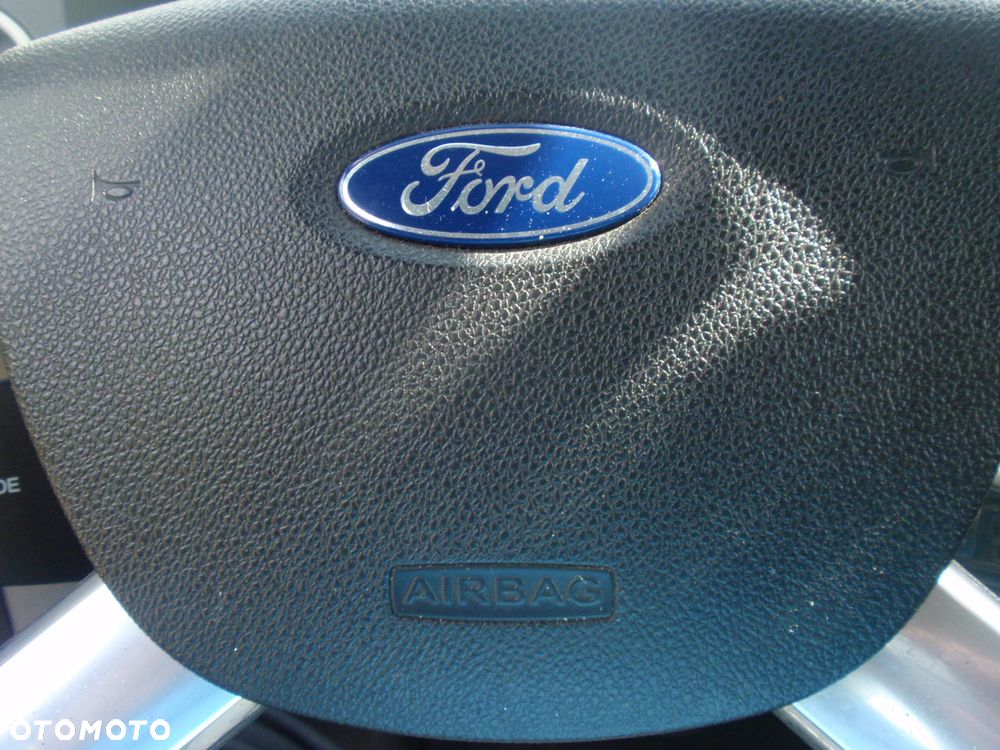 Ford Focus - 35