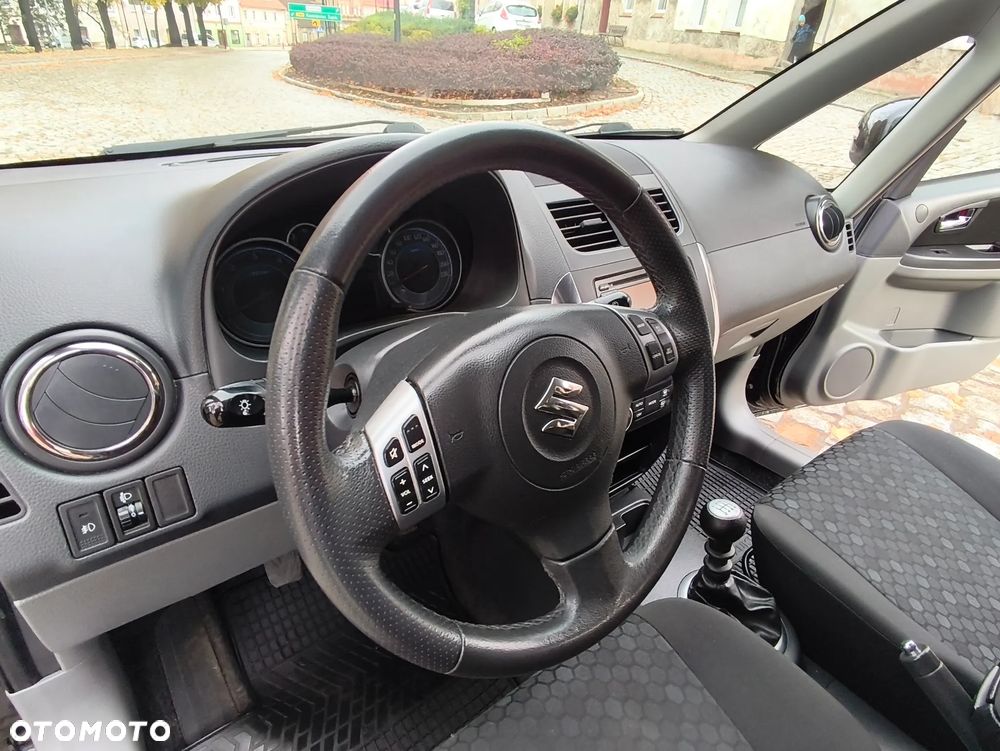 Suzuki SX4 - 22