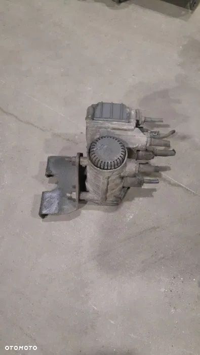 Zawór Europa Mercedes Atego II 2017r Euro 6 - 2