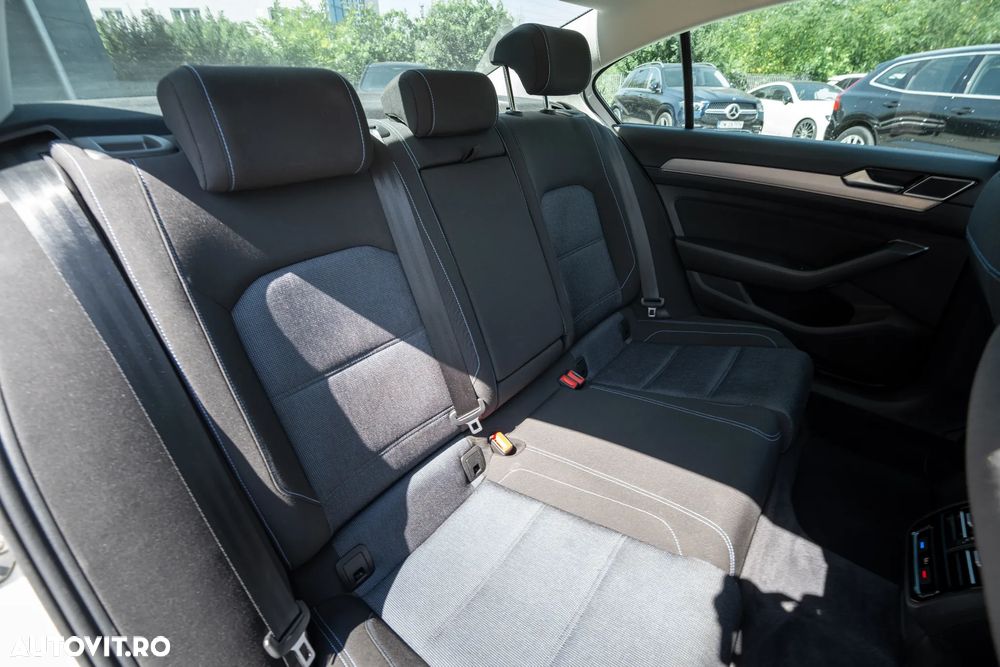 Volkswagen Passat 1.4 TSI DSG GTE - 36