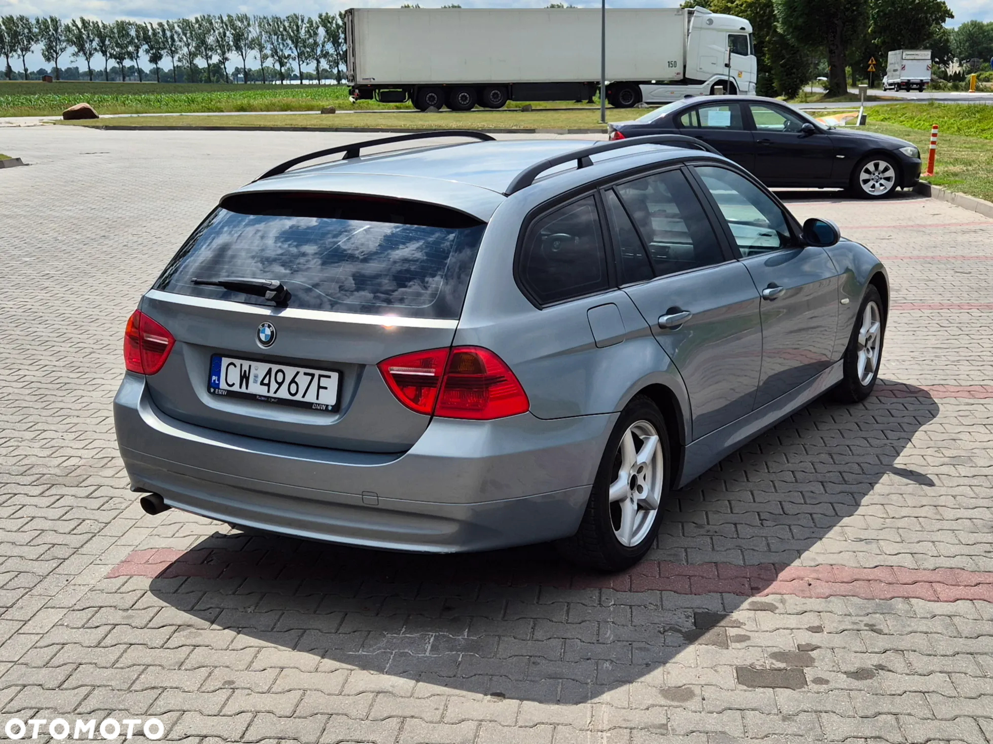 BMW Seria 3 320i Touring - 6