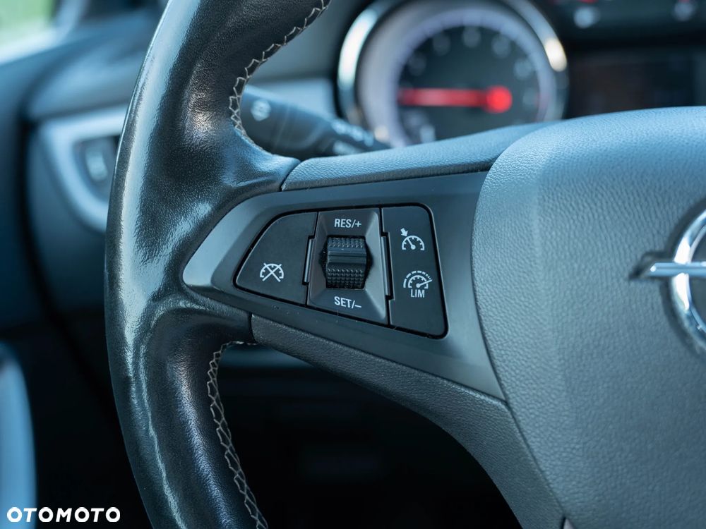 Opel Astra 1.4 T S&S - 22