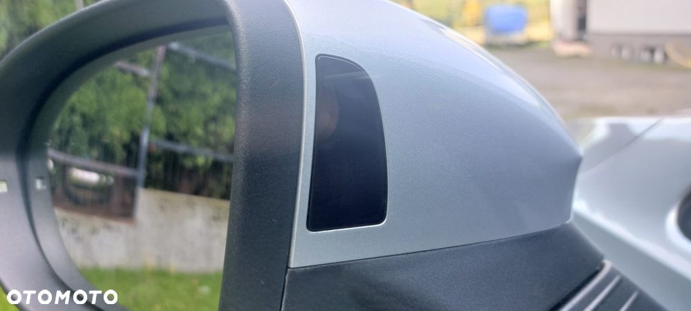 Volkswagen Golf 2.0 TDI Life - 37