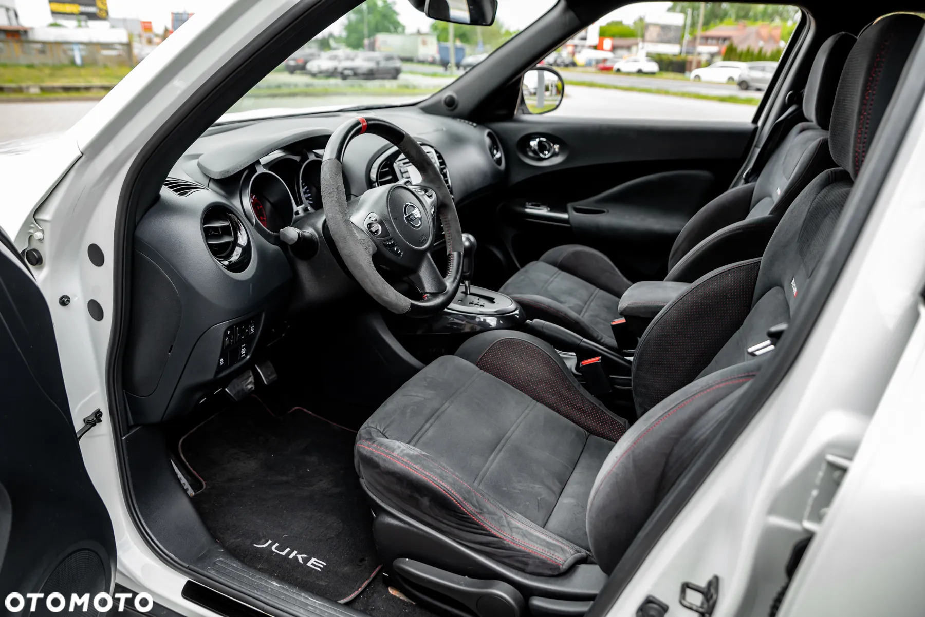 Nissan Juke 1.6 T Nismo 4x4 - 17