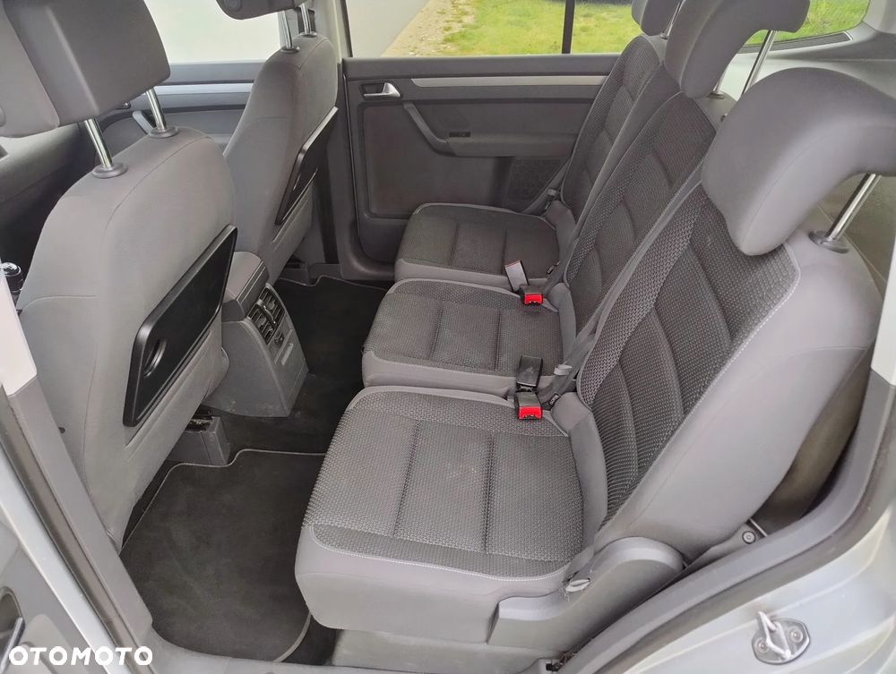 Volkswagen Touran 1.4 TSI Conceptline - 10
