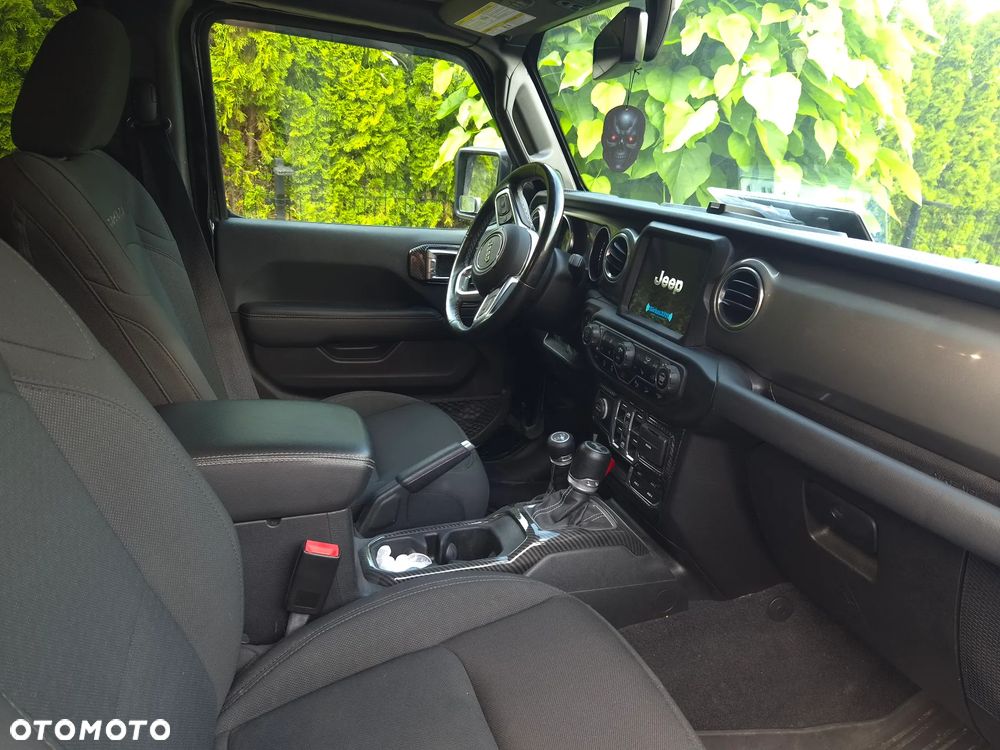 Jeep Wrangler Unlimited 3.6 Automatik Sahara - 27