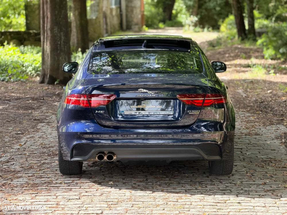 Jaguar XE 2.0 D R-Dynamic S - 52