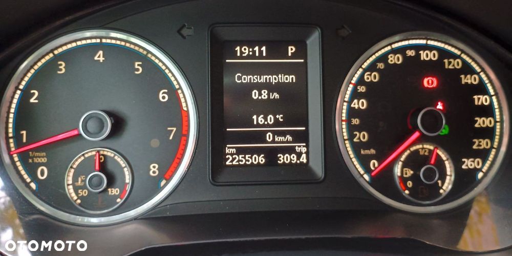 Volkswagen Tiguan - 16