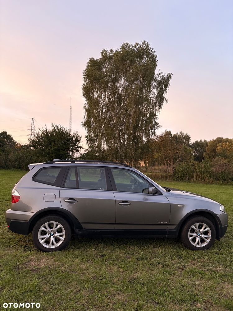 BMW X3 xDrive18d - 8