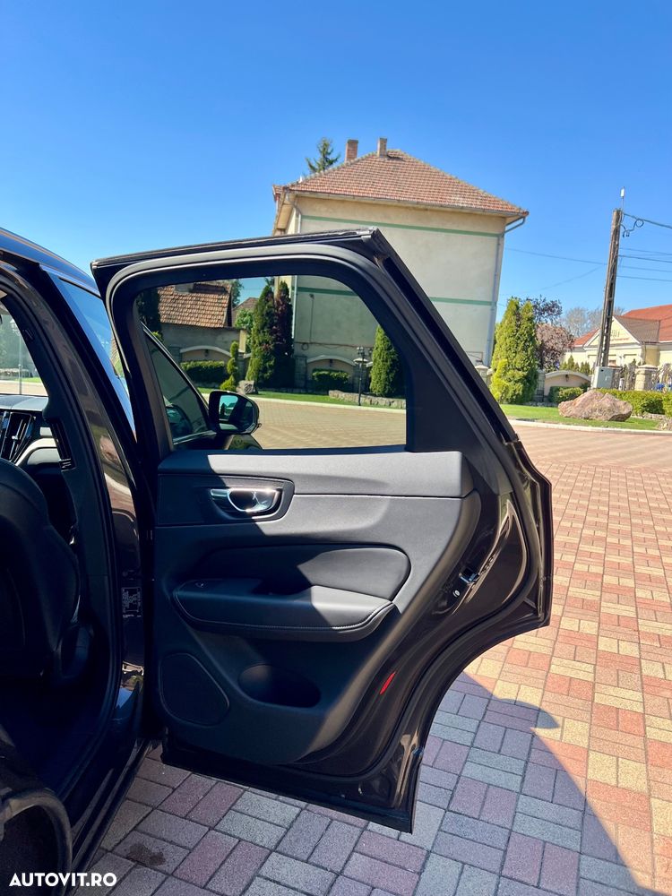 Volvo XC 60 B5 D AWD Geartronic Inscription - 22