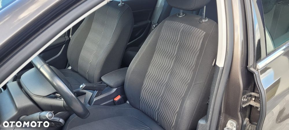 Peugeot 308 1.6 e-HDi Active S&S - 13