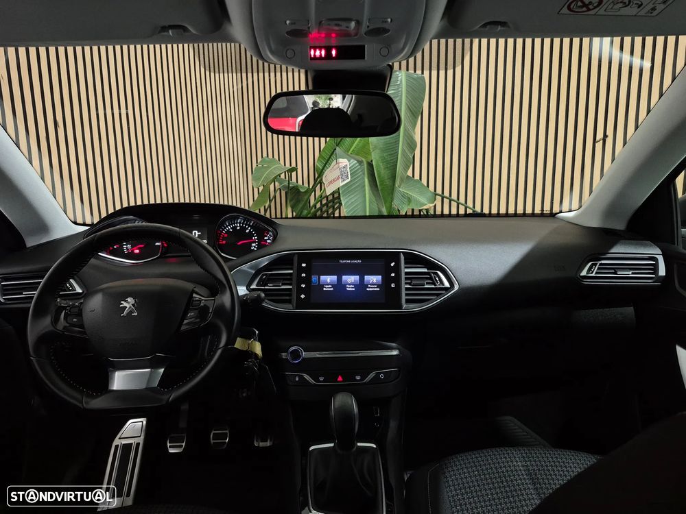 Peugeot 308 1.6 BlueHDi Allure J17 - 10