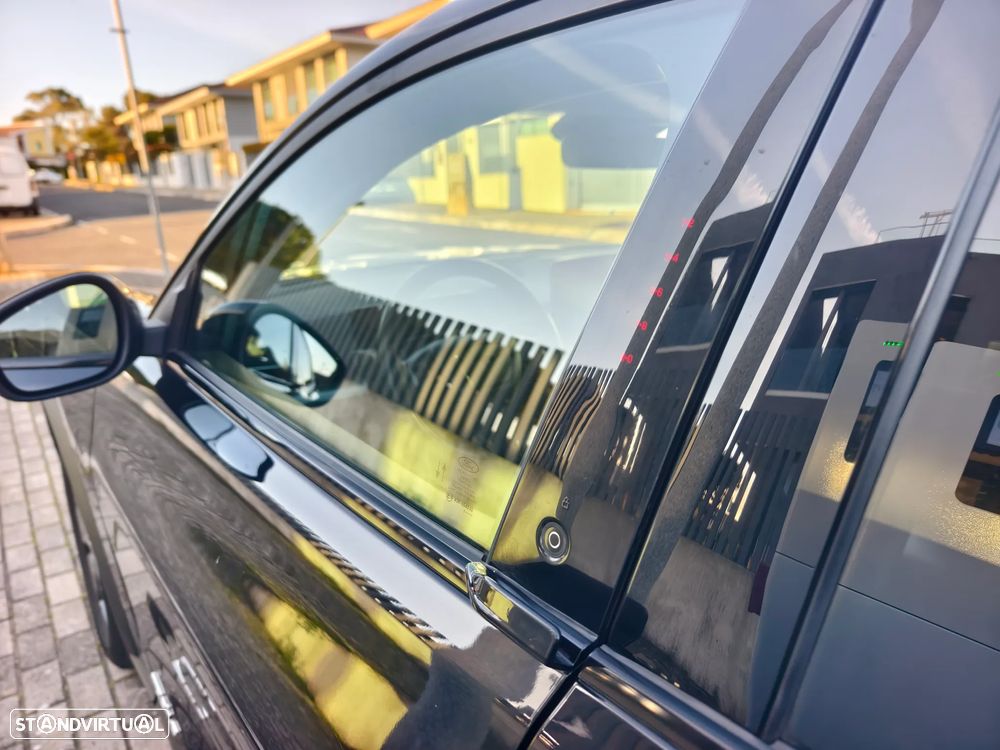 Ford Mustang Mach-E Standard - 30