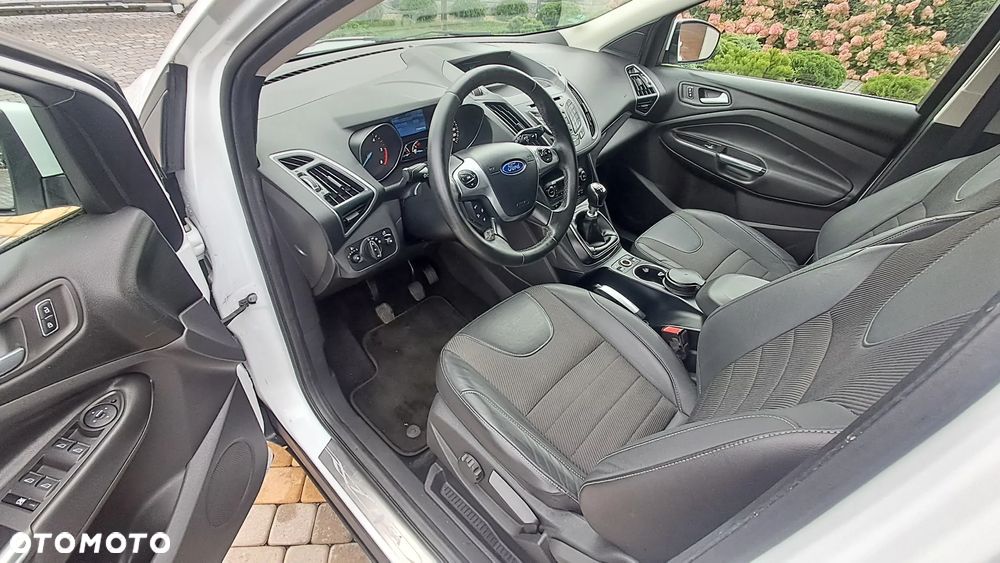 Ford Kuga - 5