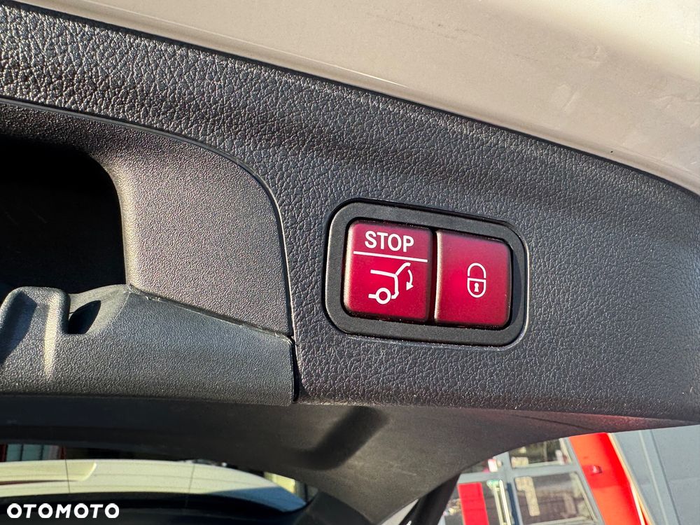 Mercedes-Benz GLE - 27