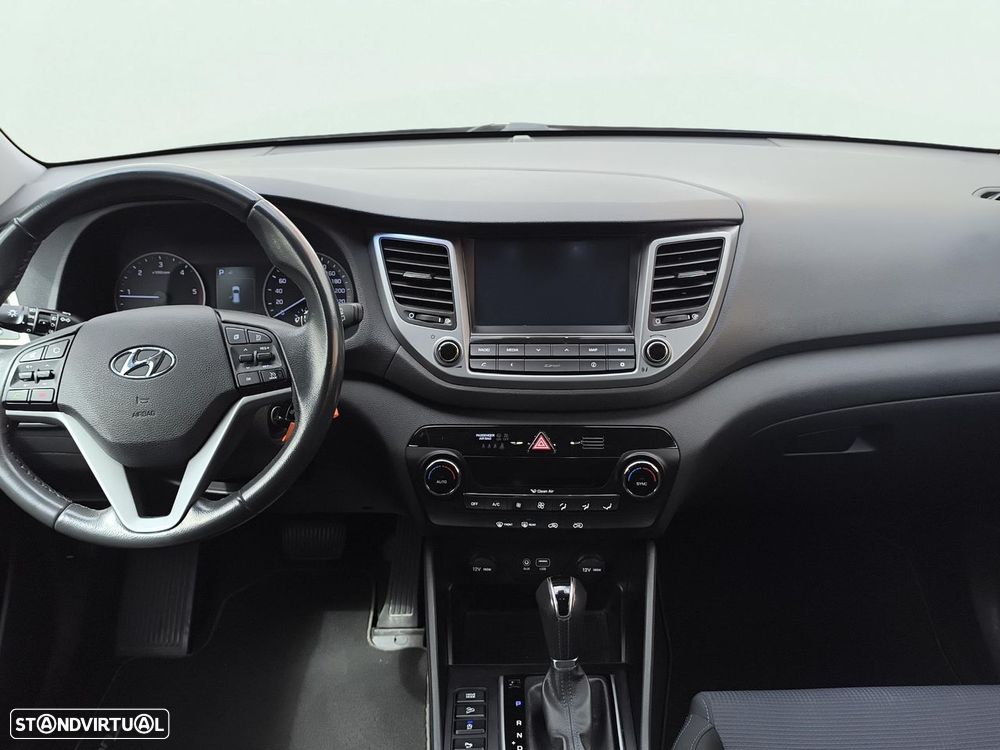 Hyundai Tucson 1.7 CRDi Premium DCT - 13
